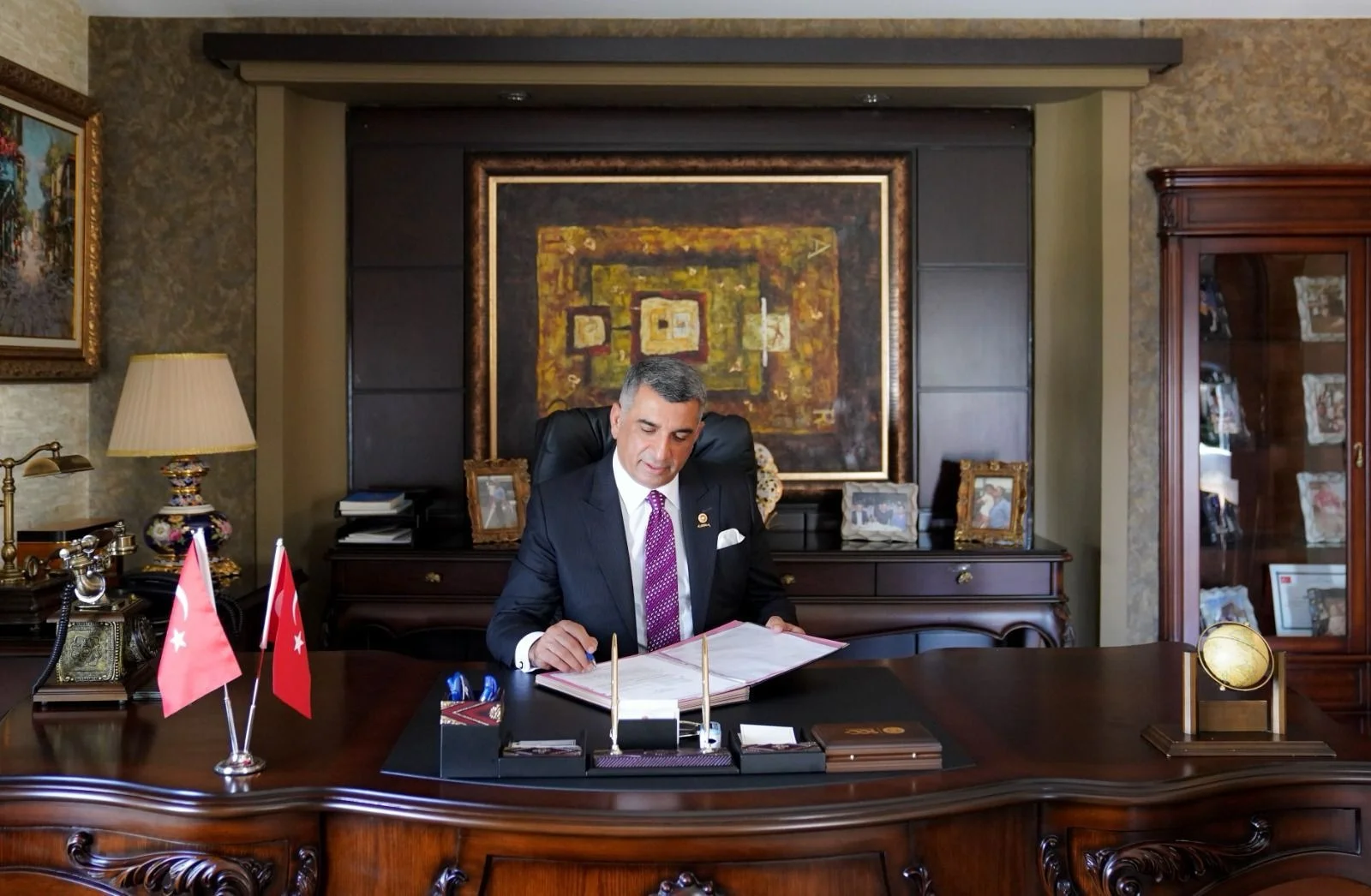 Milletvekili Erol, Elazığ’daki Belediyelere Destek Olmaya Devam Ediyor