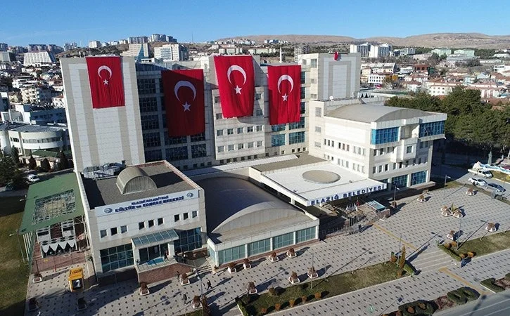Elazığ Belediyesi’nden Cevap! Milyonluk İhaleler Haberi Gerçeği Yansıtmıyor
