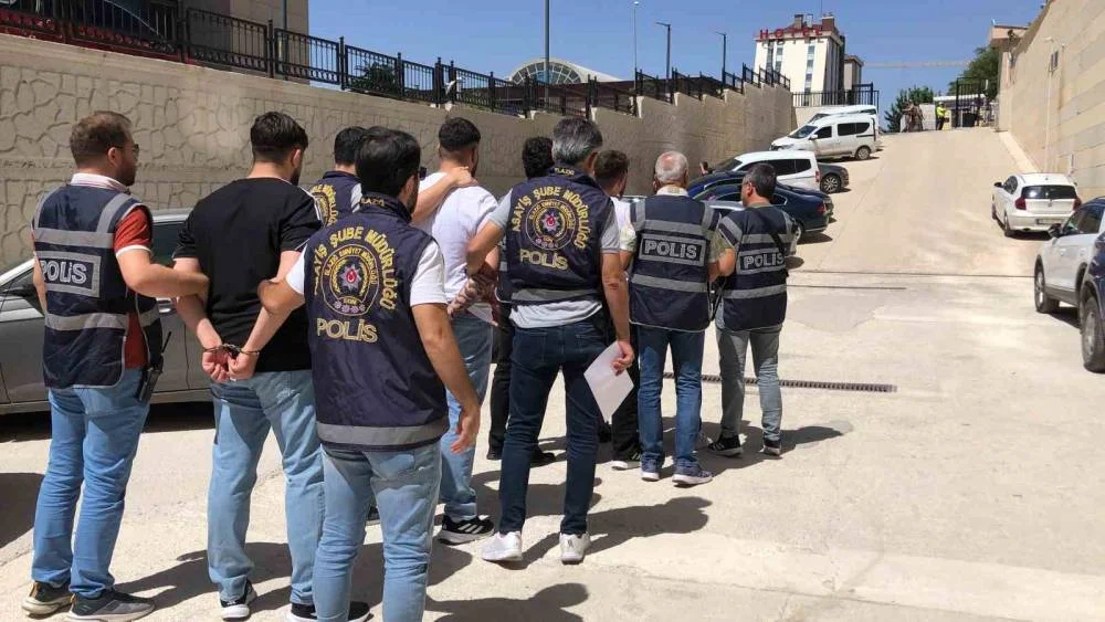 Elazığ’da Gerçekleşen Silahlı Saldırı İle İlgili 4 Şüpheli Tutuklandı