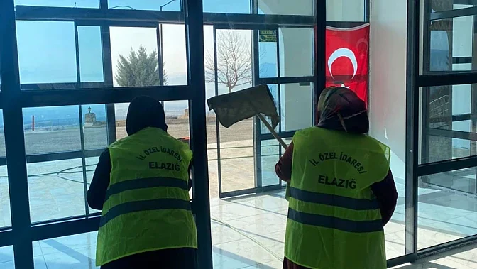 Elazığ İl Özel İdaresi’nden Fethi Sekin Külliyesi’nde çevre düzenlemesi